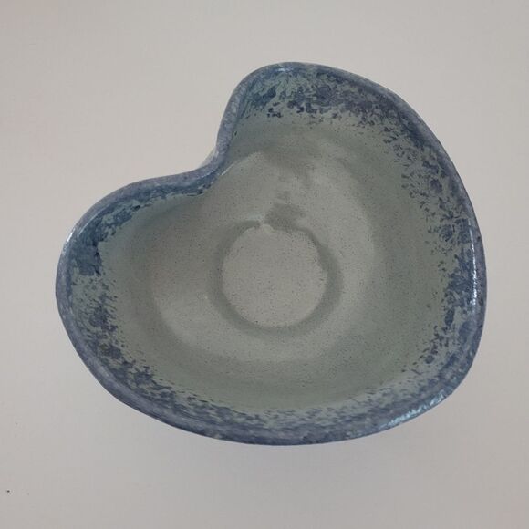Crowded House Heart Shaped Blue Handthrown Pottery Ceramic Bowl - Picture 10 of 10